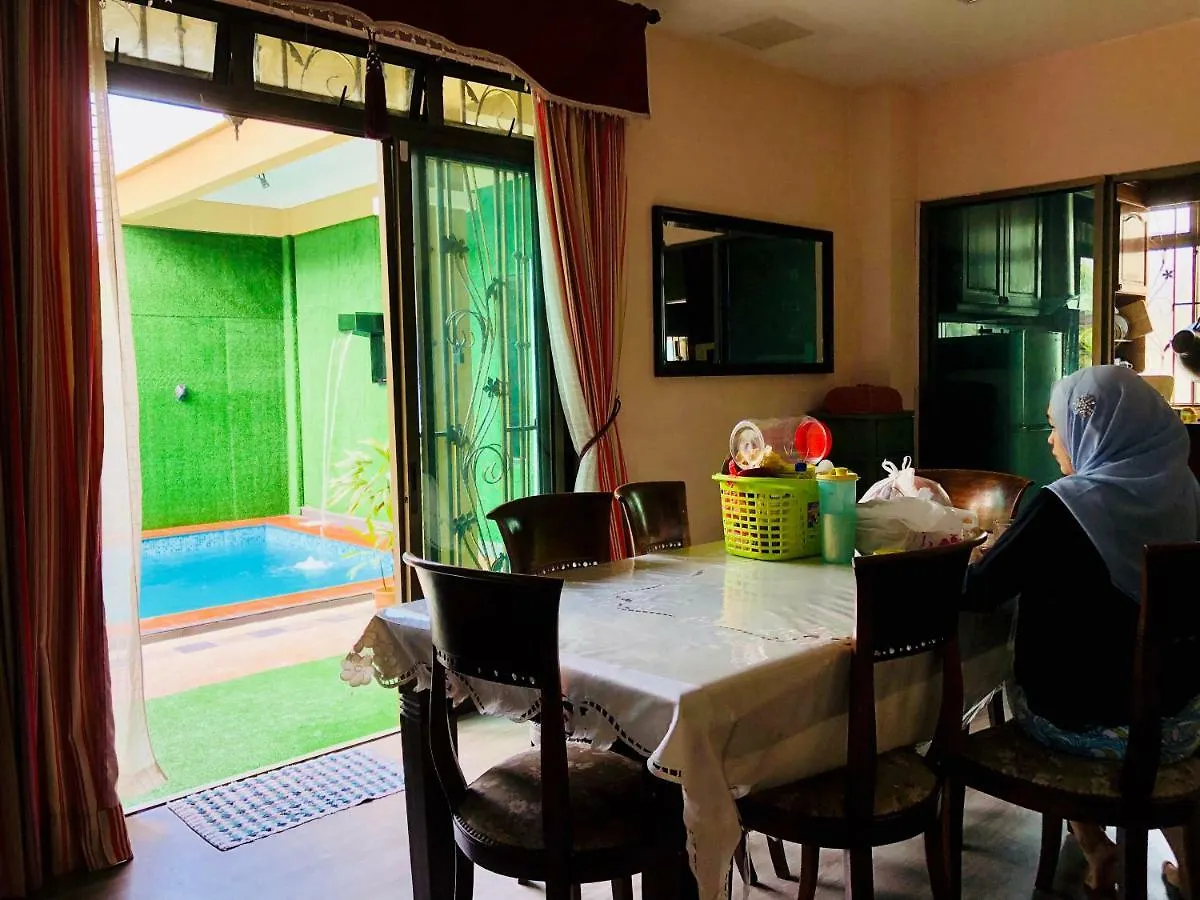 Suria 1 Homestay Jb With Private Pool